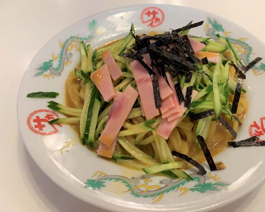 辛しのきいたゴマ風味だれが特徴の冷麺