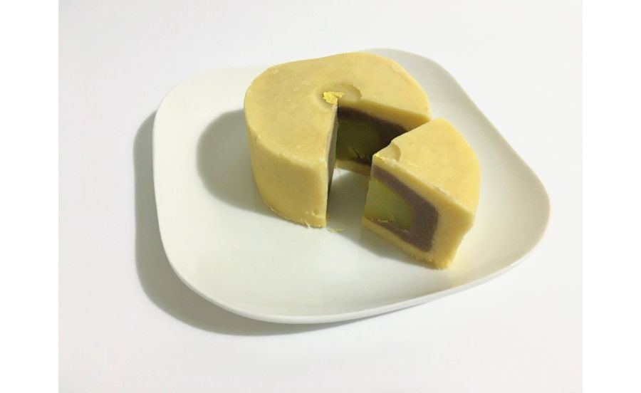 和菓子をカットしたもの