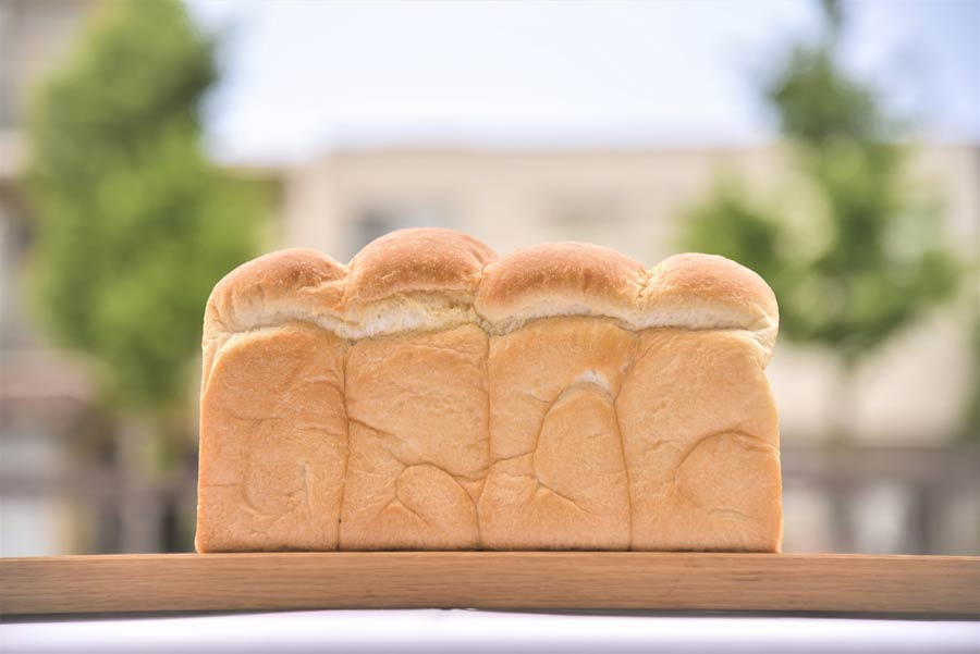 通販でも買えるようになった！芦屋「明日の食パン」とは？