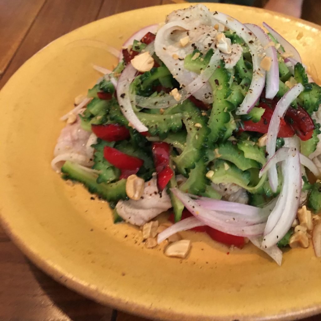 見た目も鮮やかな温しゃぶサラダ