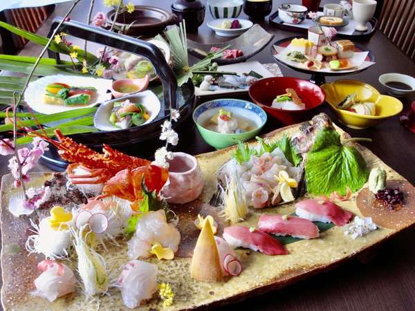 旬の食材を使った豪華な料理