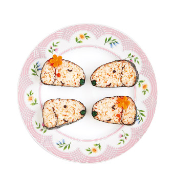 ダックスフンドの形をしたかわいいお寿司