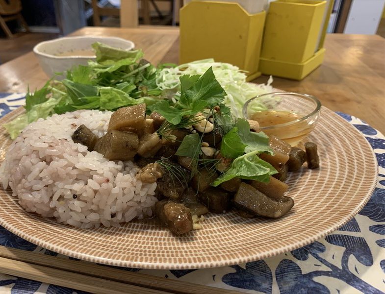 野菜がたっぷり&PAPERSのカフェランチ