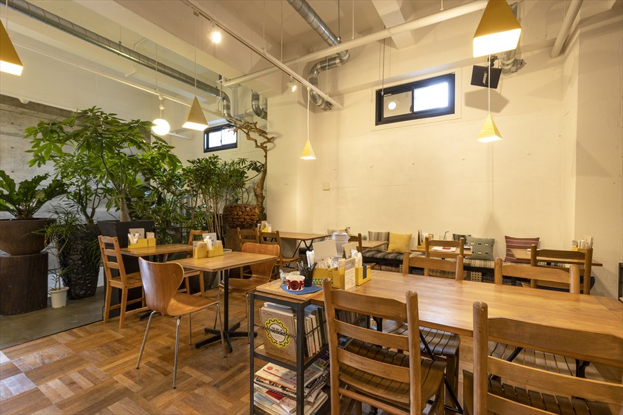 &PAPERに併設のカフェ