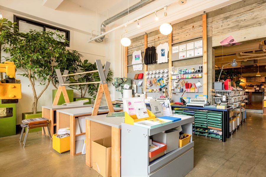 &PAPERのレンタル工房