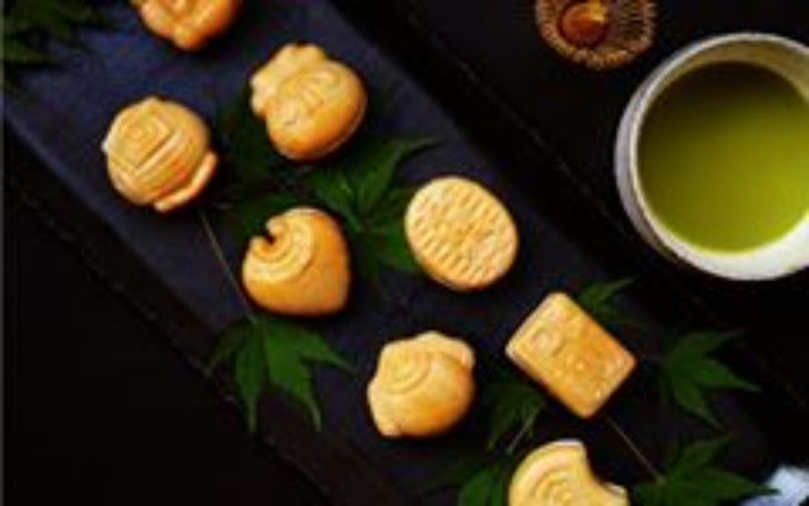 お皿に盛られた寶もなか