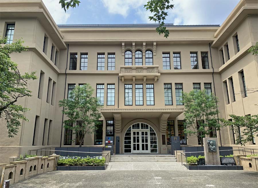 小学校の建物をそのまま利用ヒューリック京都2