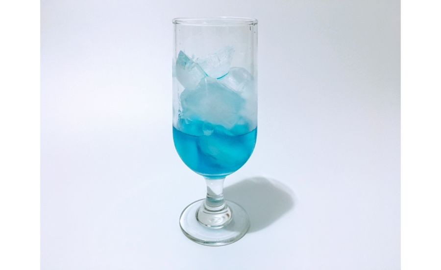 氷が入ったグラス