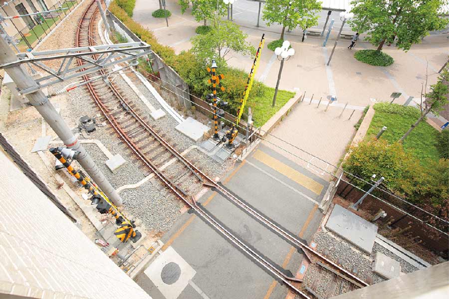 【鉄分100％ エピソード17最終回】阪急西宮北口駅にある小さな踏切は何？