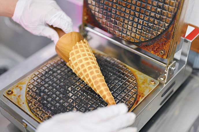 手焼きで作るコーン