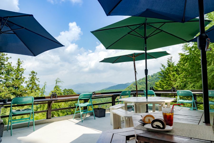 ほんたき寺カフェのテラス