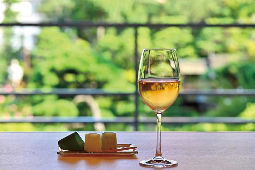 神戸・相楽園内カフェで、姫路・井上茶寮とコラボした限定のお茶＆スイーツを提供