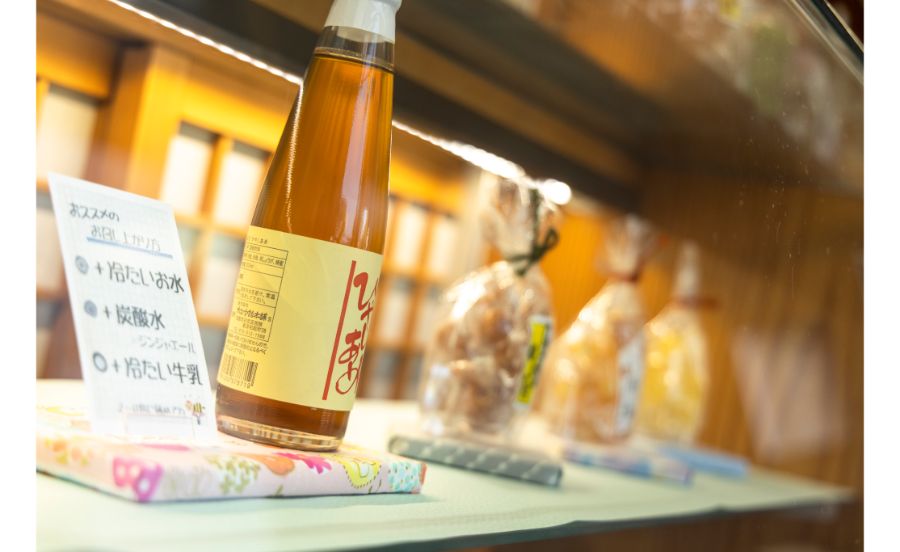 大文字飴本舗の商品棚