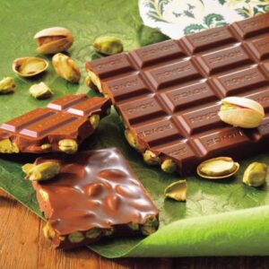 ピスタチオぎっしりの板チョコ