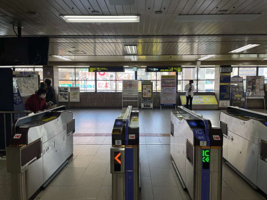 池田駅改札