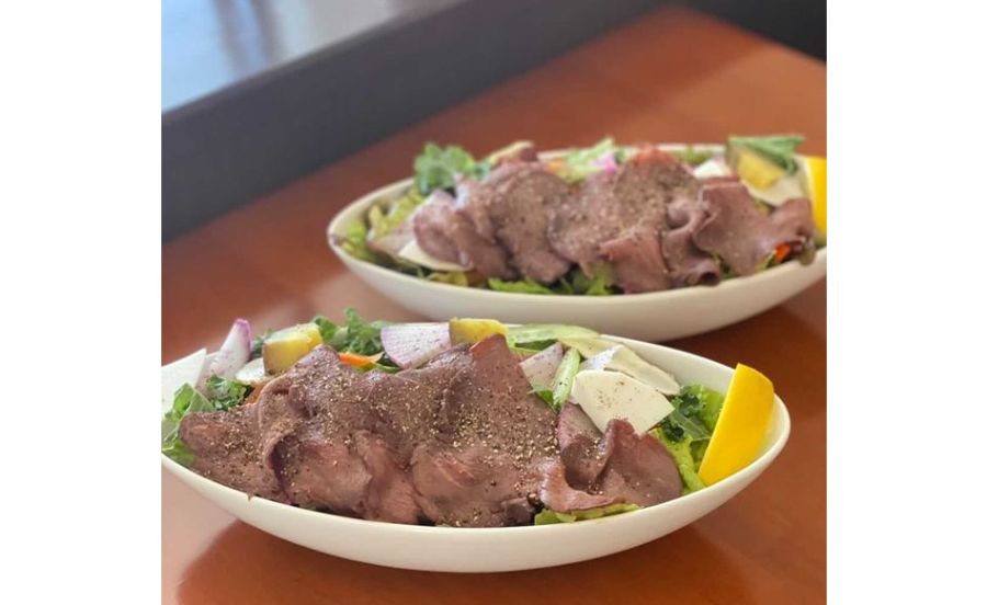 名次珈琲店のローストビーフのサラダボウル