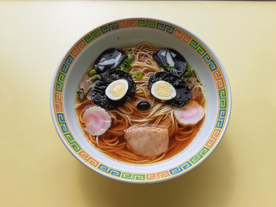 パンダの顔があしらわれたラーメン
