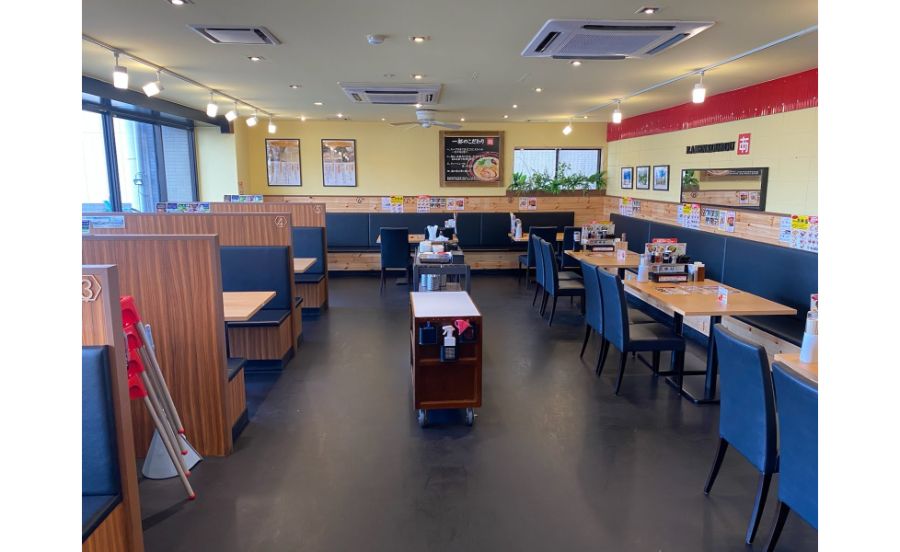 ラーメン工房あの内観