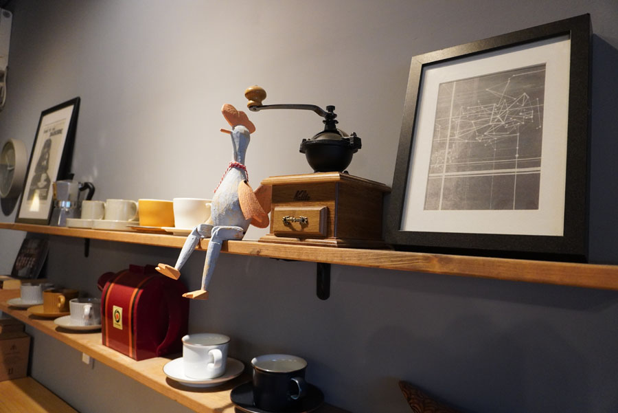 FIFTEEN COFFEE ROASTERSの内観3