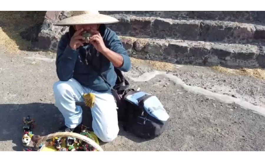 テオティワカンのお土産売り