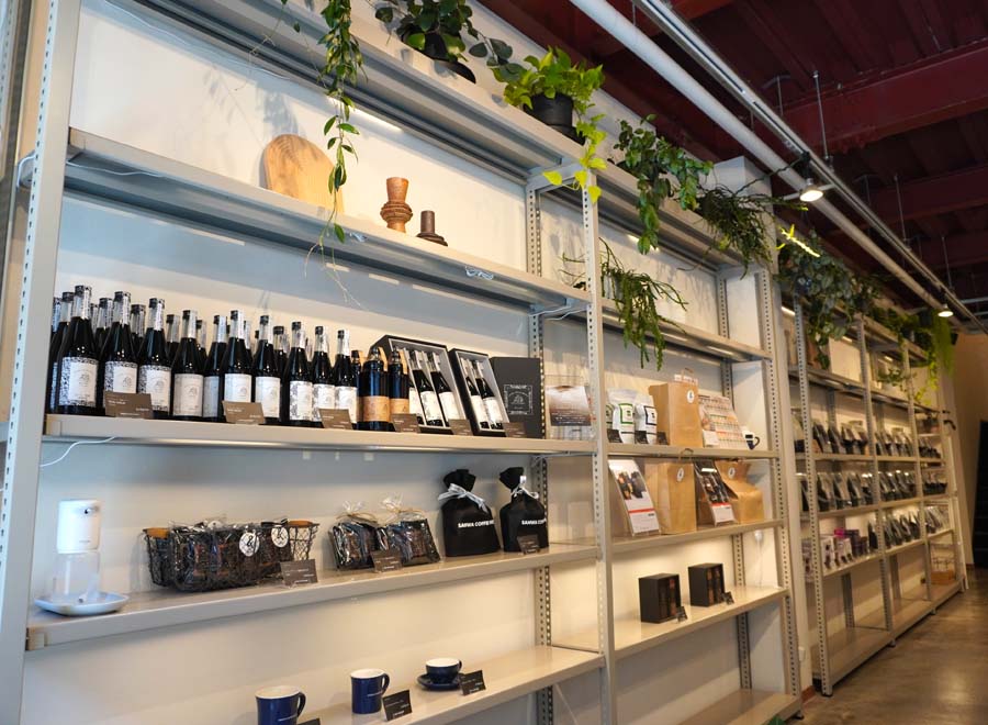 SANWA COFFEE WORKS本店のコーヒー豆やグッズ