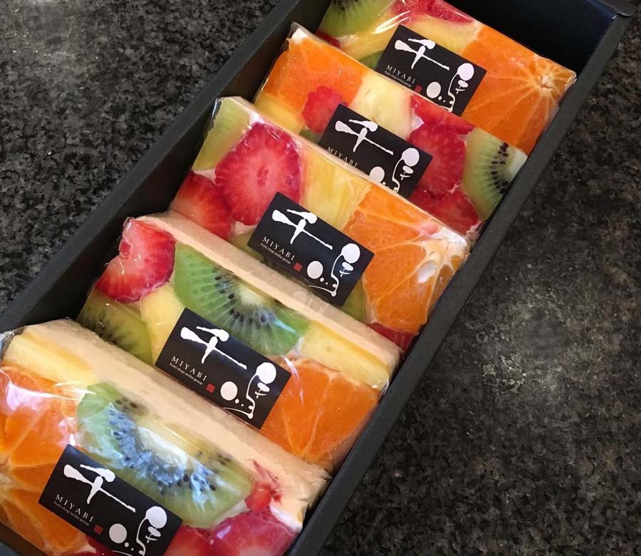 MIYABIの期間限定フルーツサンド