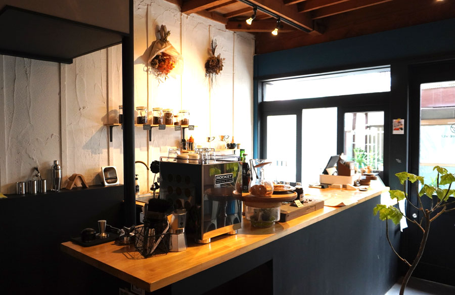 コーヒースタンドウィリーの内観
