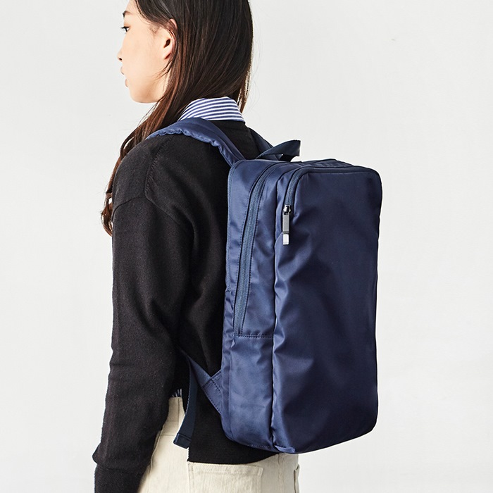 【PCスリーブ付き】ビジネスに使えるおしゃれ・薄い・防水リュック5選（メンズ・レディース両用）