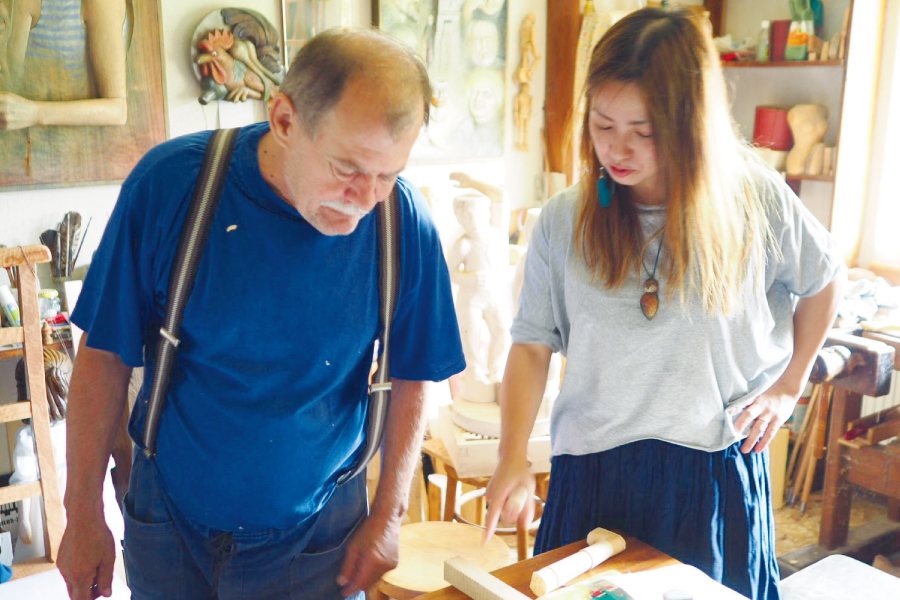 チェコと日本で同時に制作