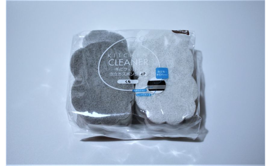 手にフィット泡立ちスポンジ3層 くも 4P