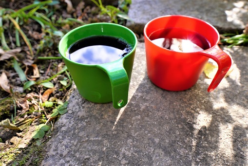 最小の道具でおいしく飲むハイキングコーヒー、アウトドアコーヒー。