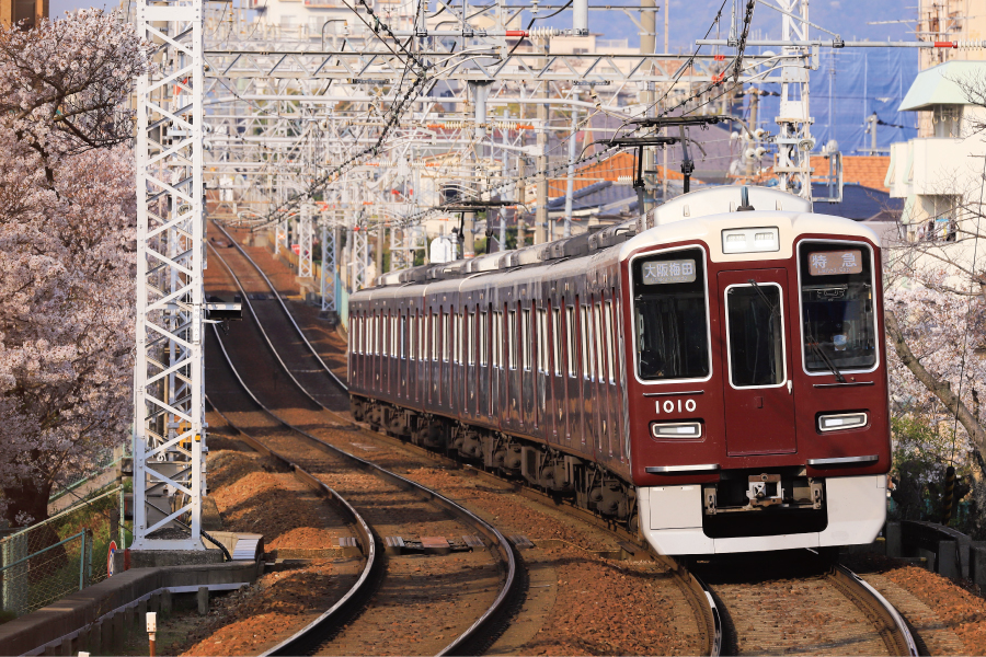 岡本駅付近　阪急電車