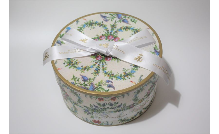 ニナスのロイヤルシークレットガーデンのボックス