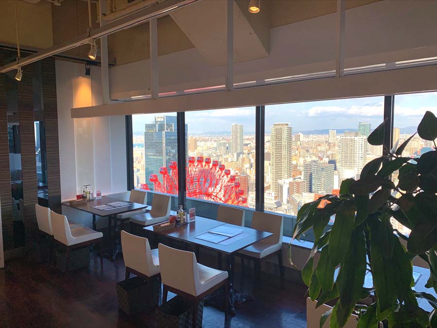 オイスターバーの内観