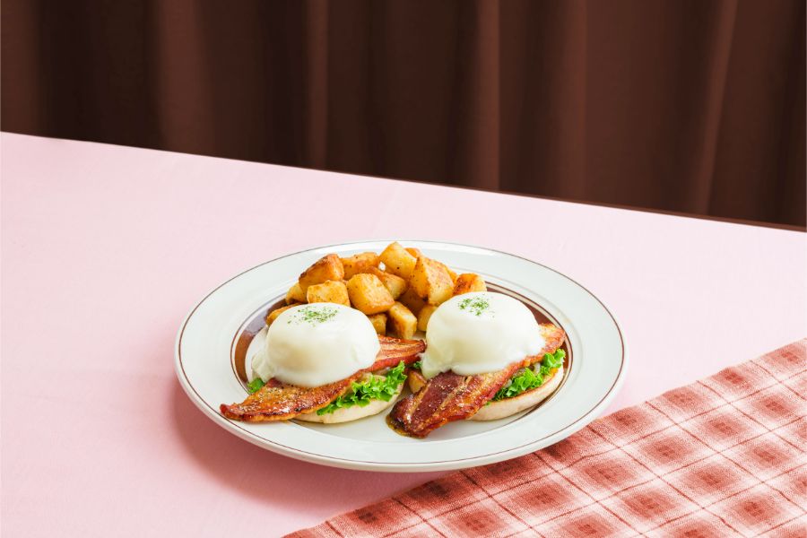 とろり卵が魅力のエッグベネディクト