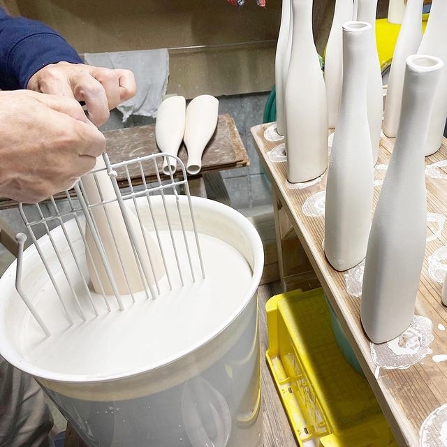 阪急うめだ本店の北欧フェアに出展マリアンヌ・ハルバーグの制作風景