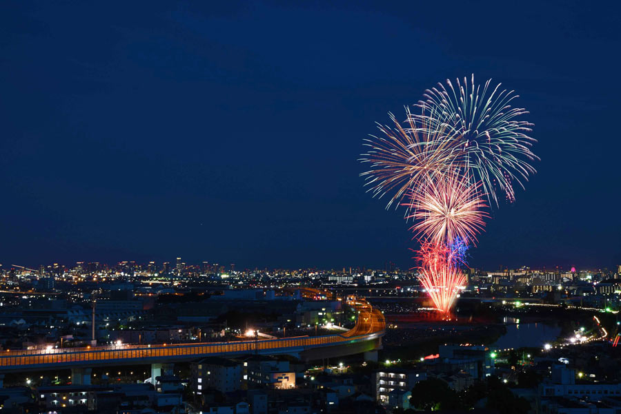 池田・川西の夏の風物詩・猪名川花火大会、2025年は中止に。今後は2年に1回開催予定