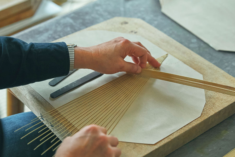 京うちわ　阿以波