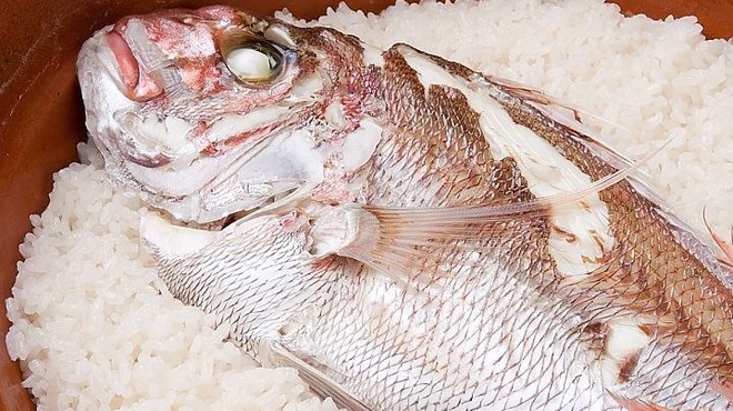 看板料理は鯛めし