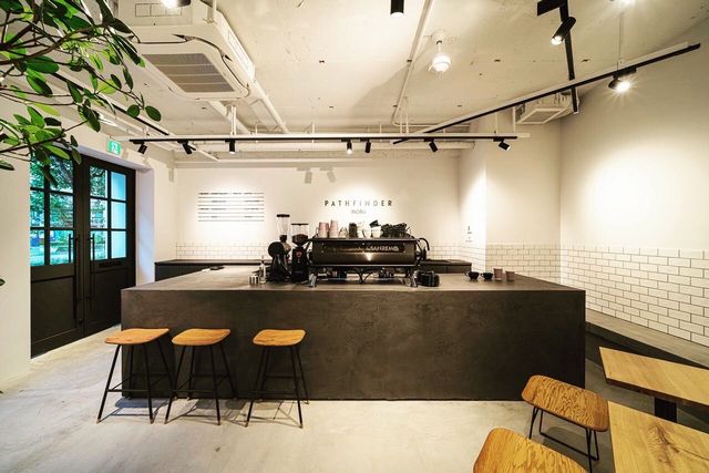 パスファインダータイムスノブ店内