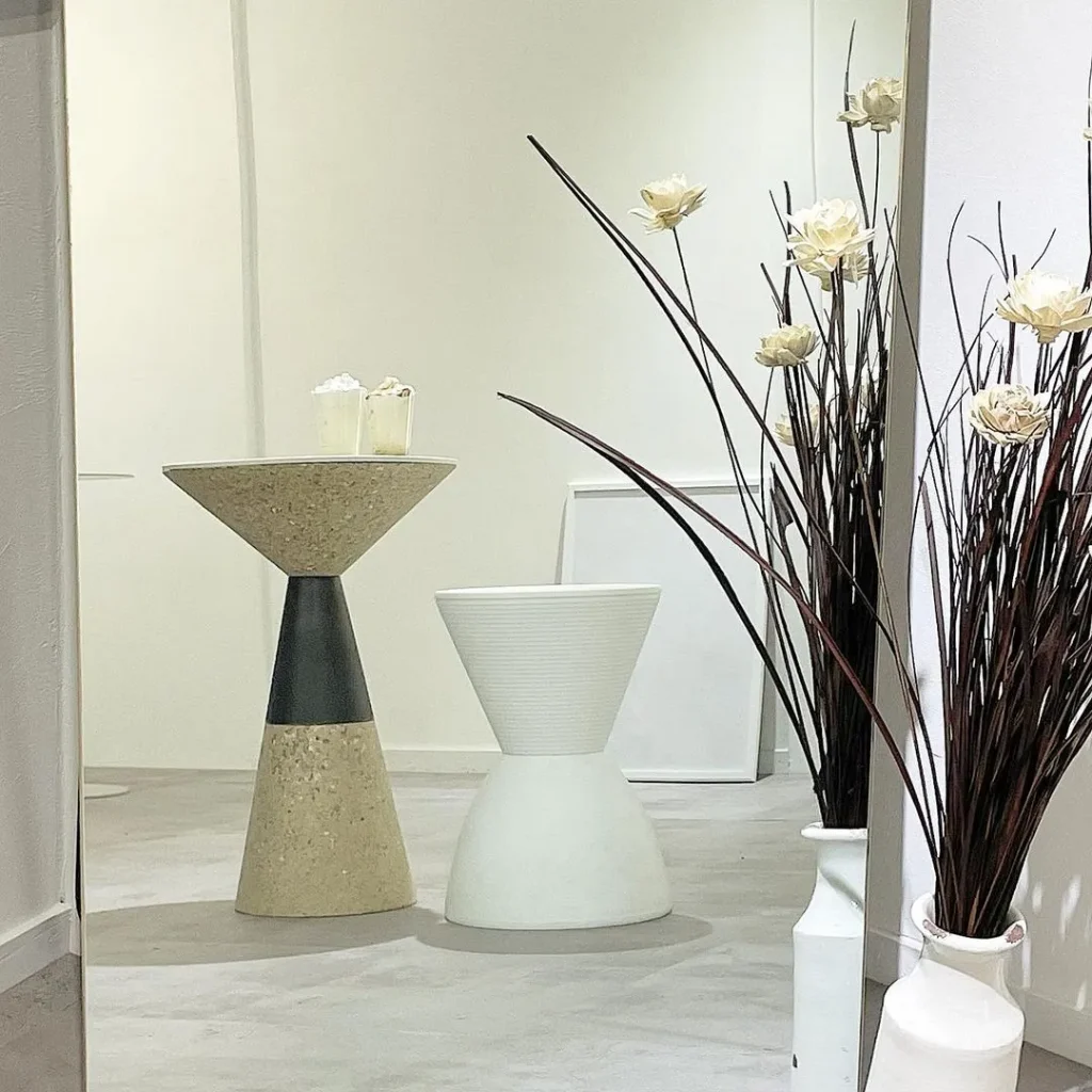 中崎町スピアカフェの内観