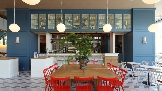 スーホルムカフェ梅田の内観