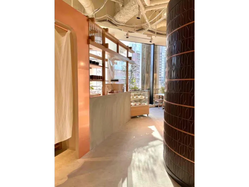 おしゃれな内観の喫茶室KOHORO