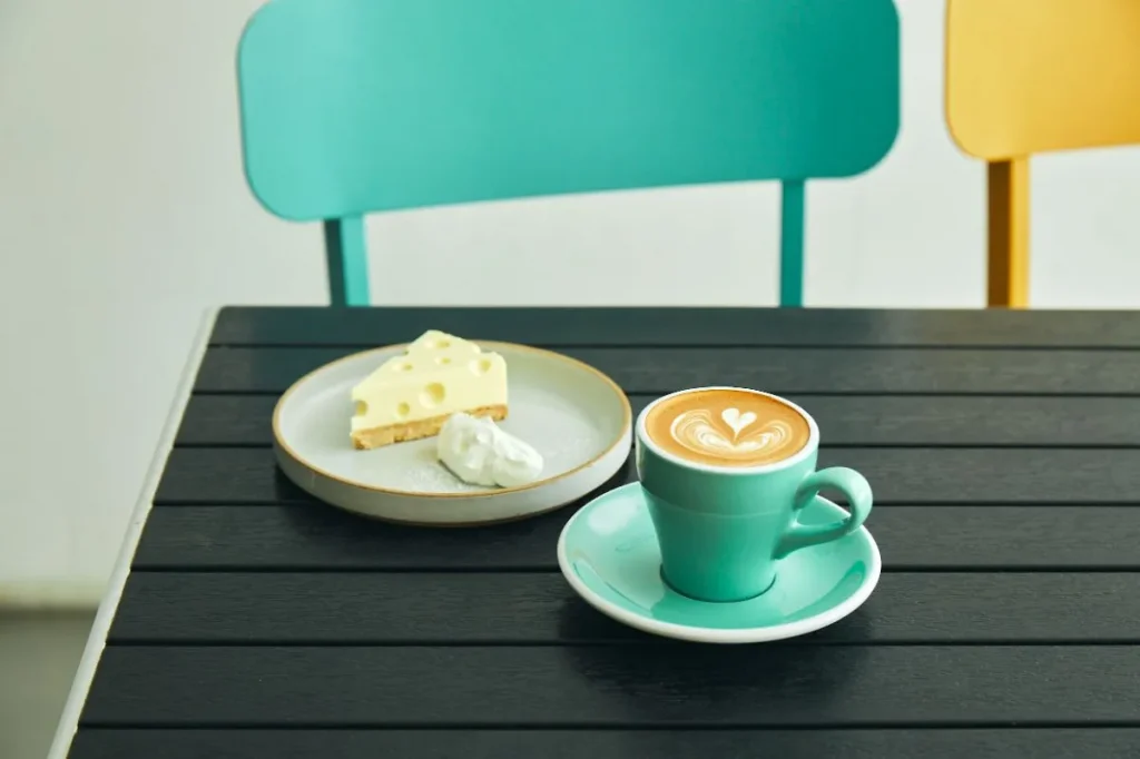 ケサランパサランのラテとチーズケーキ