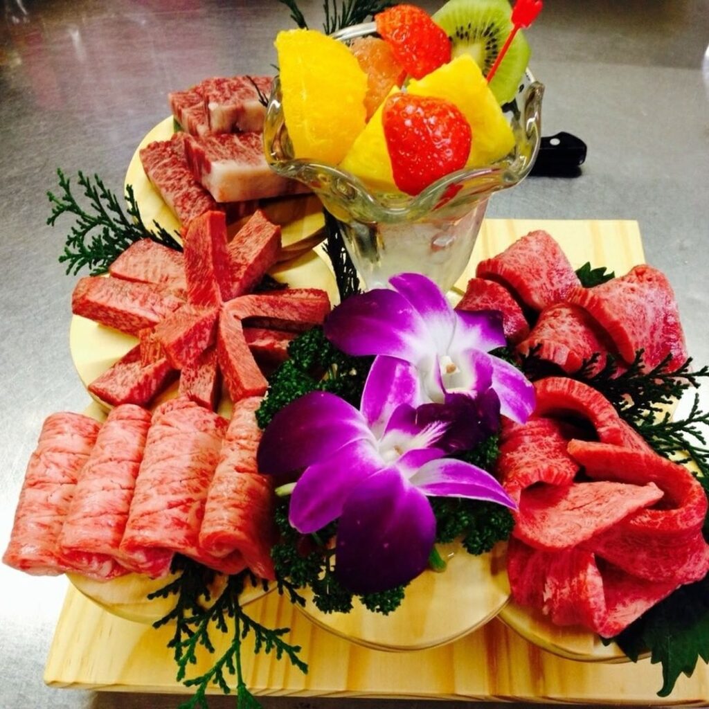 梅田明月館の厳選牛肉