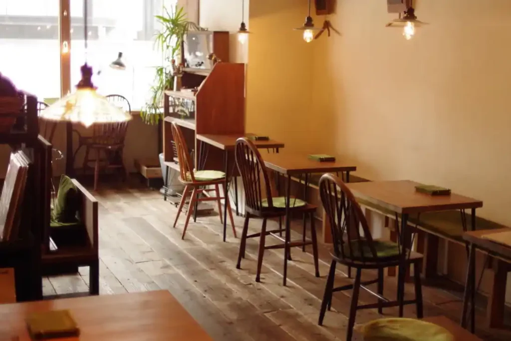 ケシパールの内観