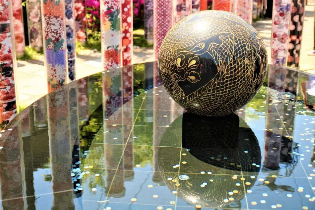 嵐電嵐山駅のきものフォレスト