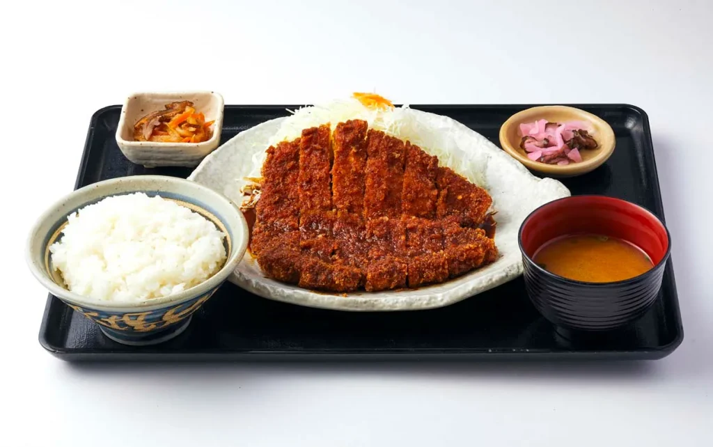 矢場とんのわらじとんかつ定食