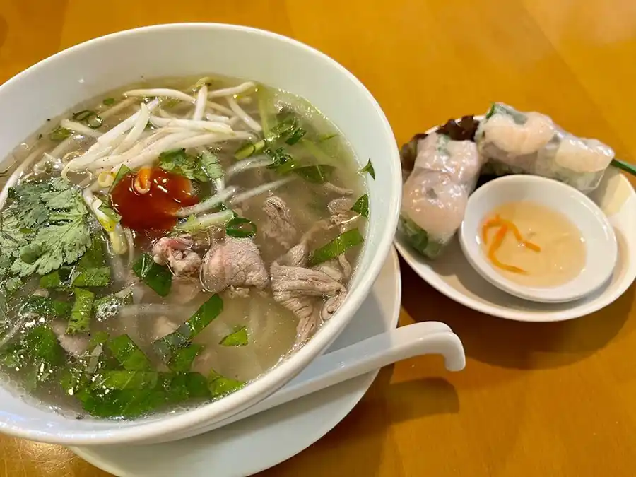 コムベトナムのフォーランチ