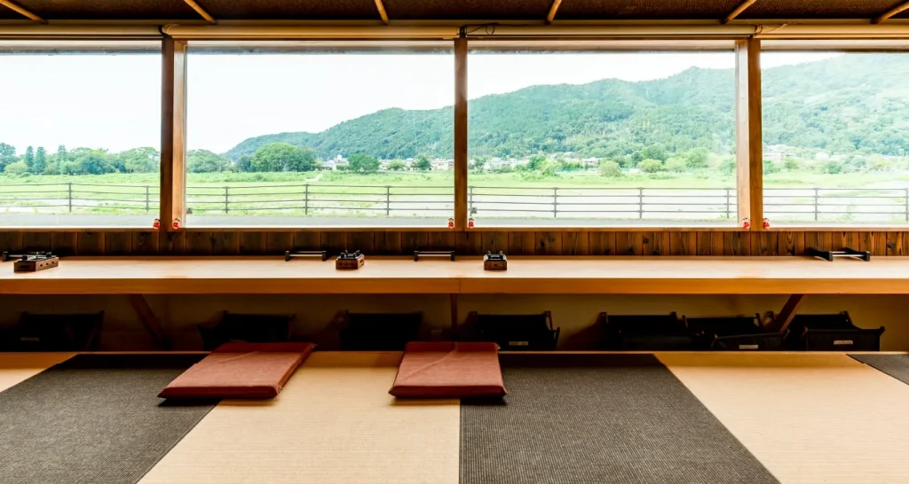 舞妓飯 嵐山店の内観